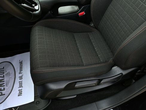 Certified 2025 Honda HR-V Sport image 11