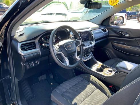 Used 2023 GMC Acadia SLE w/ Driver Convenience Package AWD/4WD image 8