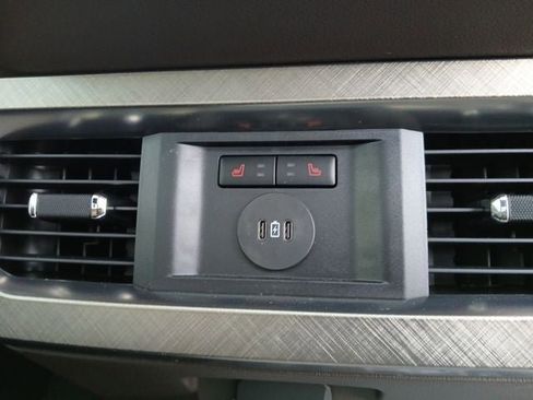 New 2025 Ford F250 King Ranch w/ Chrome Package image 17