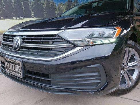 Used 2022 Volkswagen Jetta SE FWD image 7