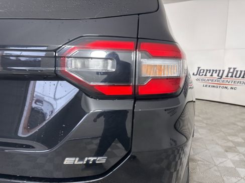 Used 2023 Honda Pilot Elite image 32