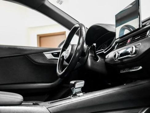 Used 2021 Audi A5 2.0T Premium image 24