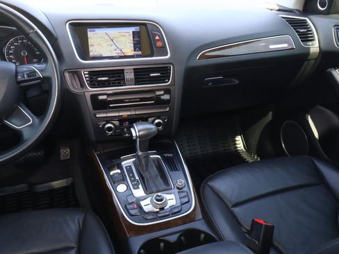 Used 2016 Audi Q5 2.0T Premium Plus w/ Technology Package image 12