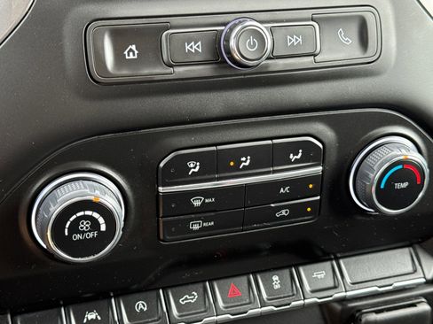 Used 2024 Chevrolet Silverado 1500 Custom w/ LPO, Dark Essentials Package RWD image 19