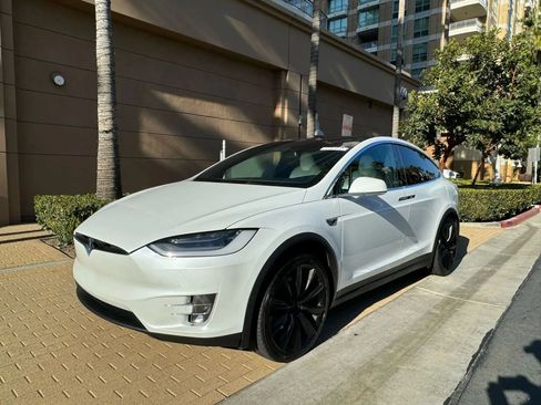 Used 2021 Tesla Model X Long Range AWD/4WD image 59