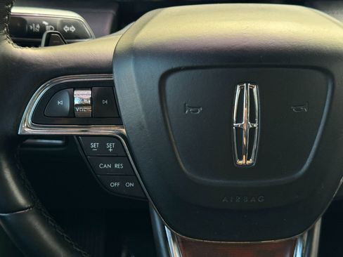 Used 2020 Lincoln Navigator L 4WD image 21