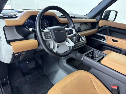 Used 2023 Land Rover Defender 110 SE AWD/4WD image 21