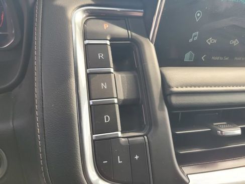 Used 2024 Chevrolet Suburban High Country w/ Max Trailering Package AWD/4WD image 18