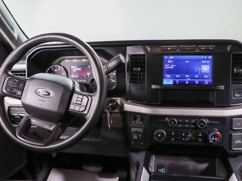 Used 2024 Ford F250 XLT w/ FX4 Off-Road Package AWD/4WD image 18
