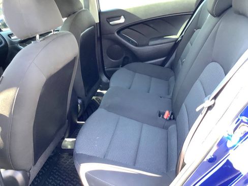 Used 2017 Kia Forte LX FWD image 28