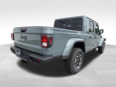 New 2026 Jeep Gladiator Sport AWD/4WD image 15