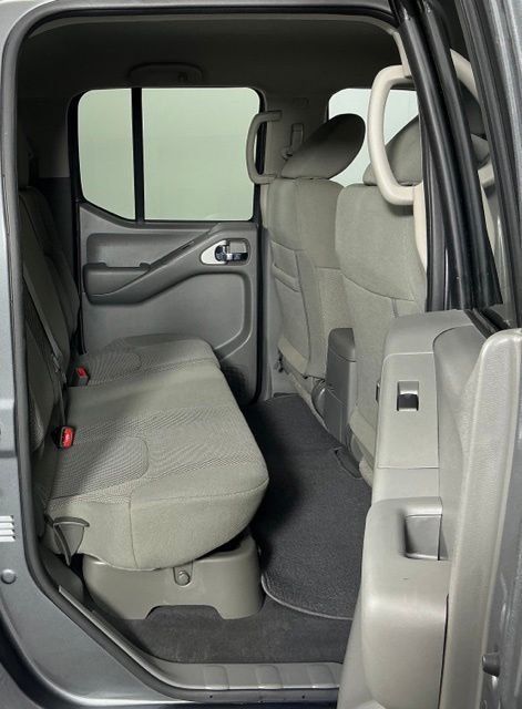 Used 2021 Nissan Frontier SV AWD/4WD image 25