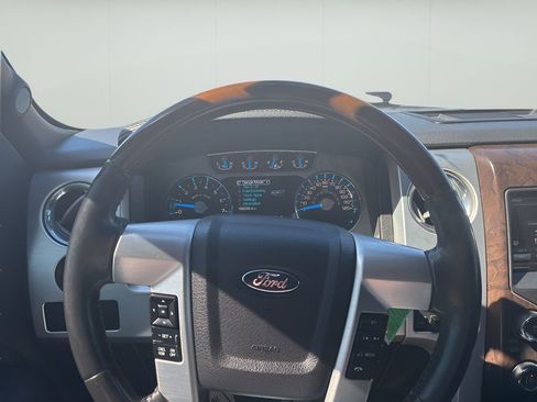 Used 2014 Ford F150 Platinum image 21