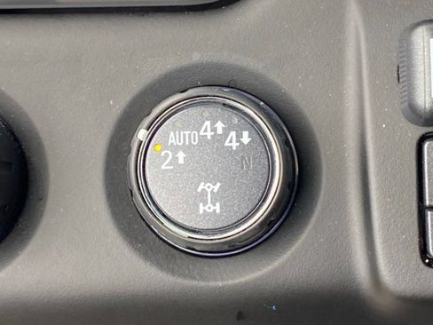 Used 2019 Chevrolet Tahoe Premier AWD/4WD image 26