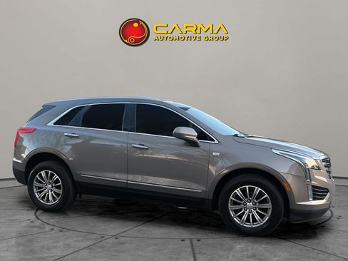 Used 2018 Cadillac XT5 Luxury w/ Driver Awareness Package image 10