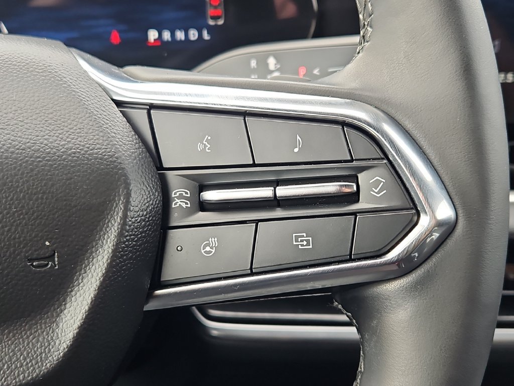 Certified 2025 Chevrolet Equinox LT AWD/4WD image 25
