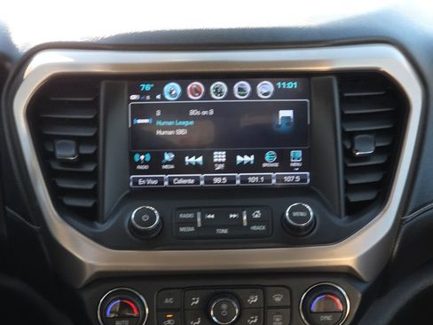 Used 2019 GMC Acadia Denali w/ Technology Package FWD image 12