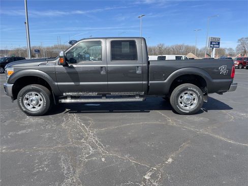 Used 2015 Ford F250 XLT w/ XLT Premium Package AWD/4WD image 2