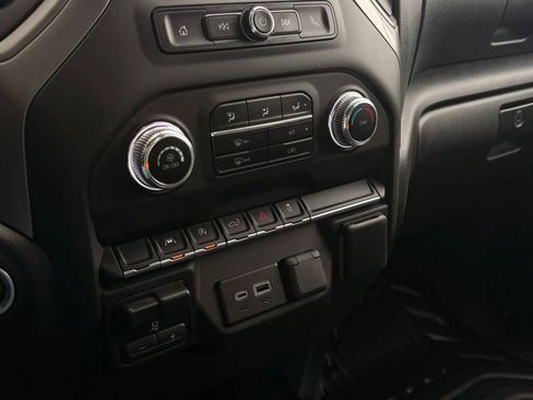 Used 2023 GMC Sierra 1500 Pro w/ Pro Value Package AWD/4WD image 19
