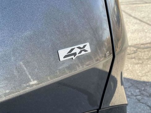 Used 2025 Kia Sportage SX image 12