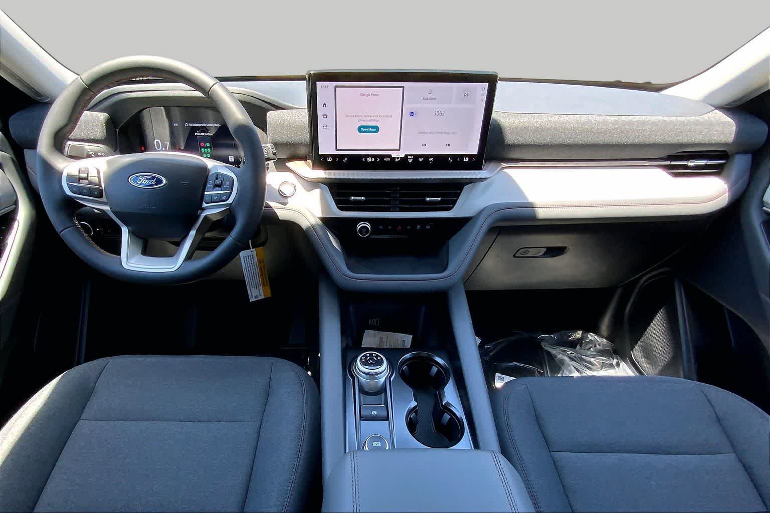 New 2026 Ford Explorer Active RWD image 5