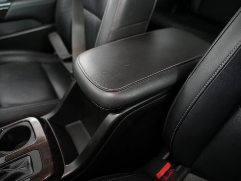 Used 2016 GMC Canyon SLT w/ Driver Alert Package image 31