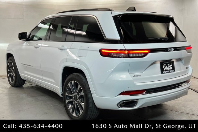Used 2024 Jeep Grand Cherokee Overland w/ Luxury Tech Group IV AWD/4WD image 3