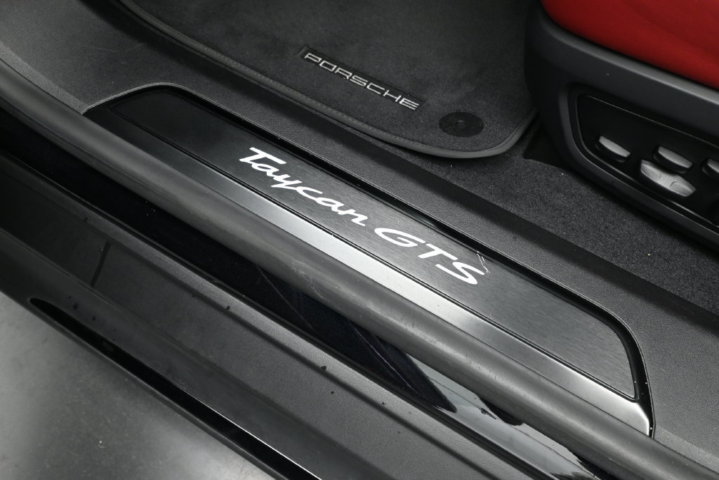 Certified 2024 Porsche Taycan GTS AWD/4WD image 15