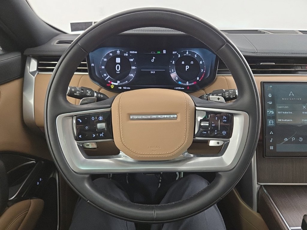 Used 2026 Land Rover Range Rover Long Wheelbase SE AWD/4WD image 10