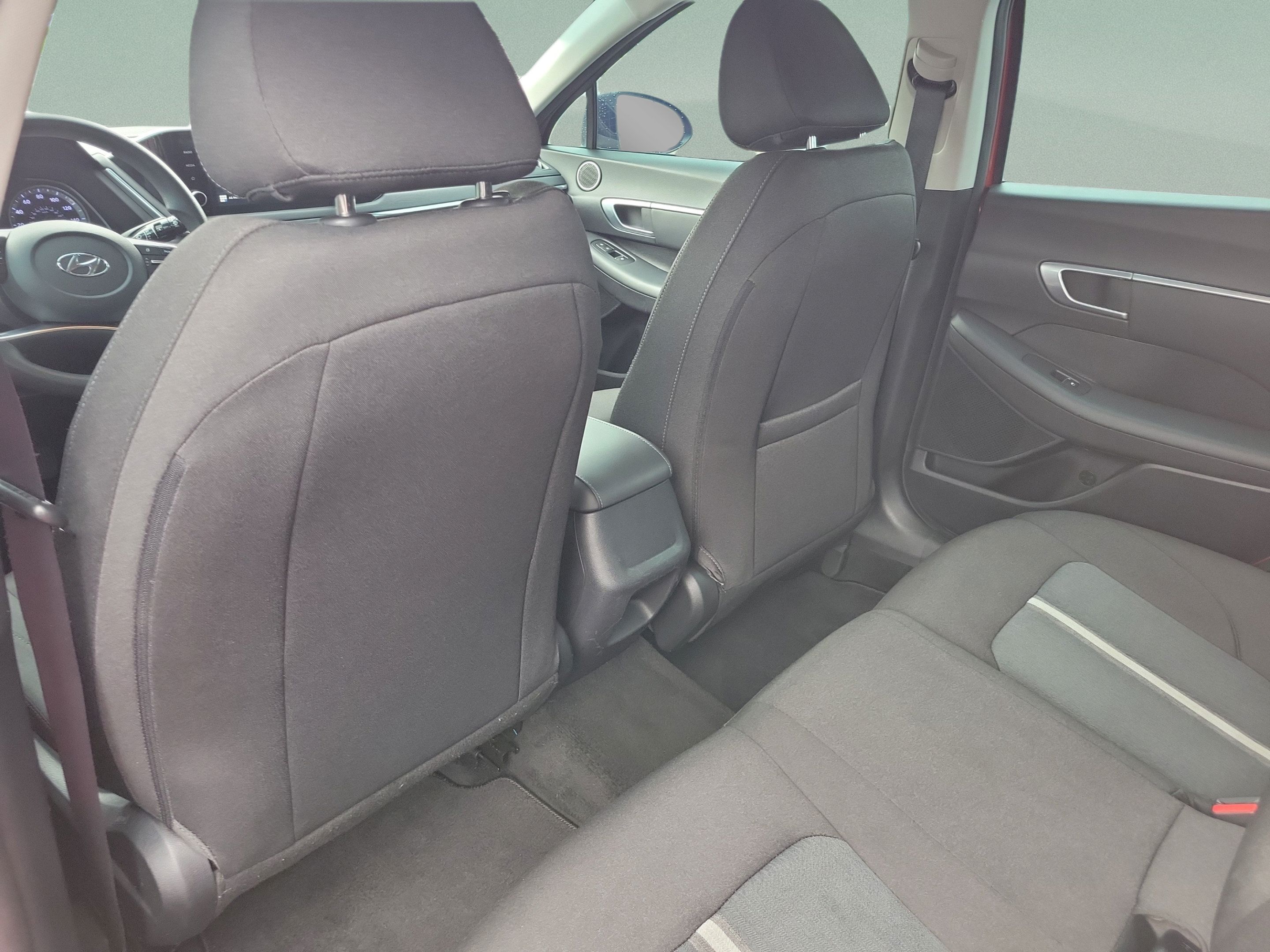 Used 2021 Hyundai Sonata SEL w/ Preferred Accessory Package FWD image 9