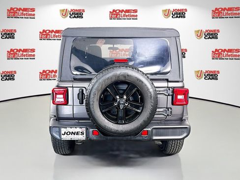 Used 2021 Jeep Wrangler Unlimited Sport image 15