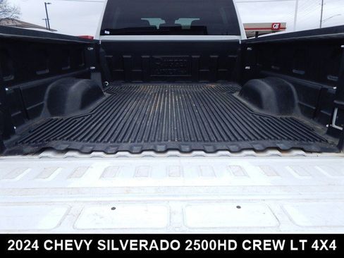 Used 2024 Chevrolet Silverado 2500 LT image 7