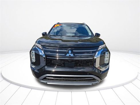 New 2026 Mitsubishi Outlander SEL image 9