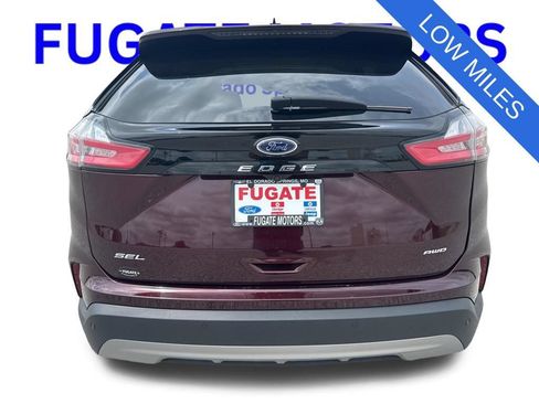 Used 2024 Ford Edge SEL w/ Convenience Package AWD/4WD image 4