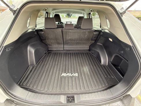 Used 2022 Toyota RAV4 XLE w/ XLE Grade Weather Package image 14