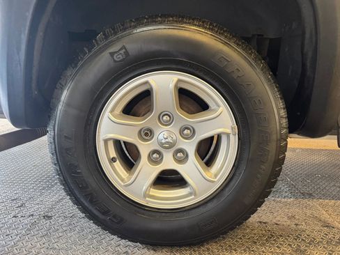 Used 2005 Dodge Dakota SLT AWD/4WD image 27