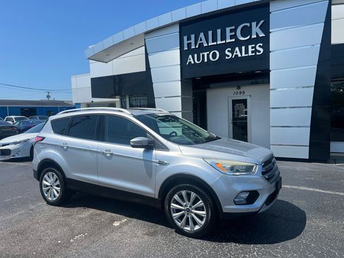 Used 2017 Ford Escape Titanium w/ Equipment Group 301A FWD image 7