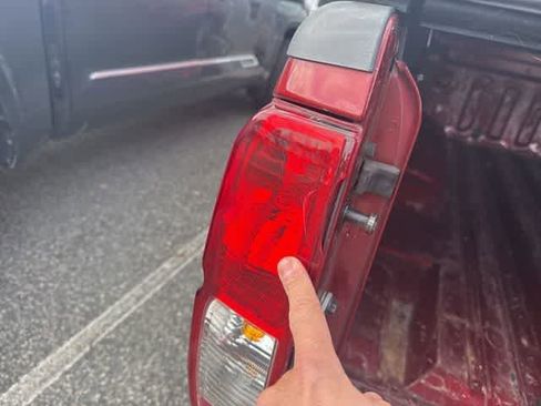 Used 2019 Nissan Frontier S image 8