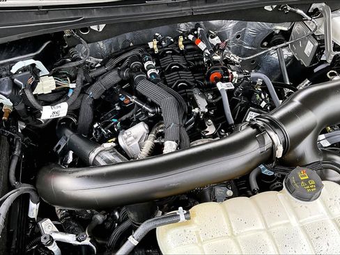 Certified 2025 Ford Expedition Active RWD image 33