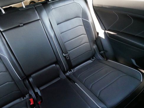 Used 2024 Volkswagen Tiguan SEL R-Line w/ MDO Package, Two-Row AWD/4WD image 14