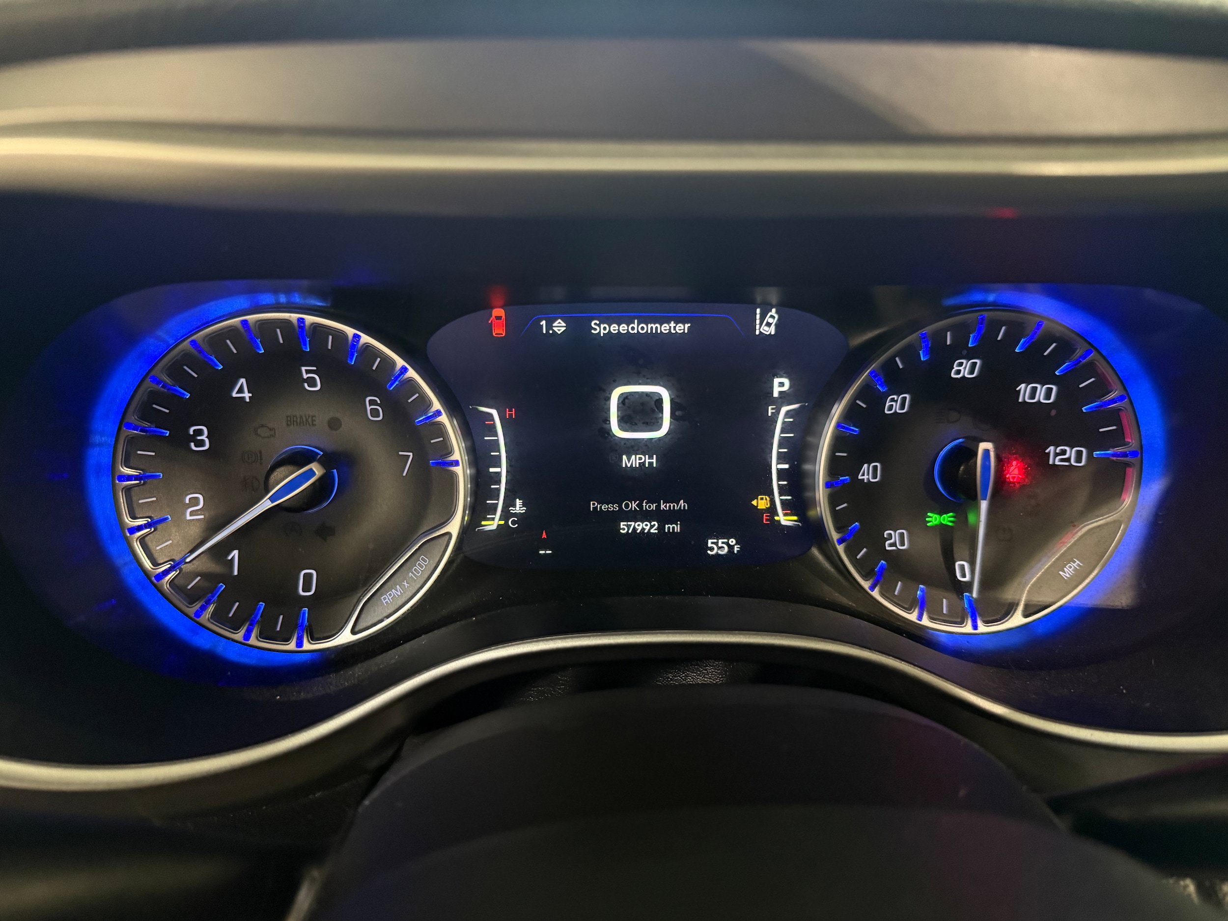 Certified 2024 Chrysler Pacifica Touring-L AWD/4WD image 45