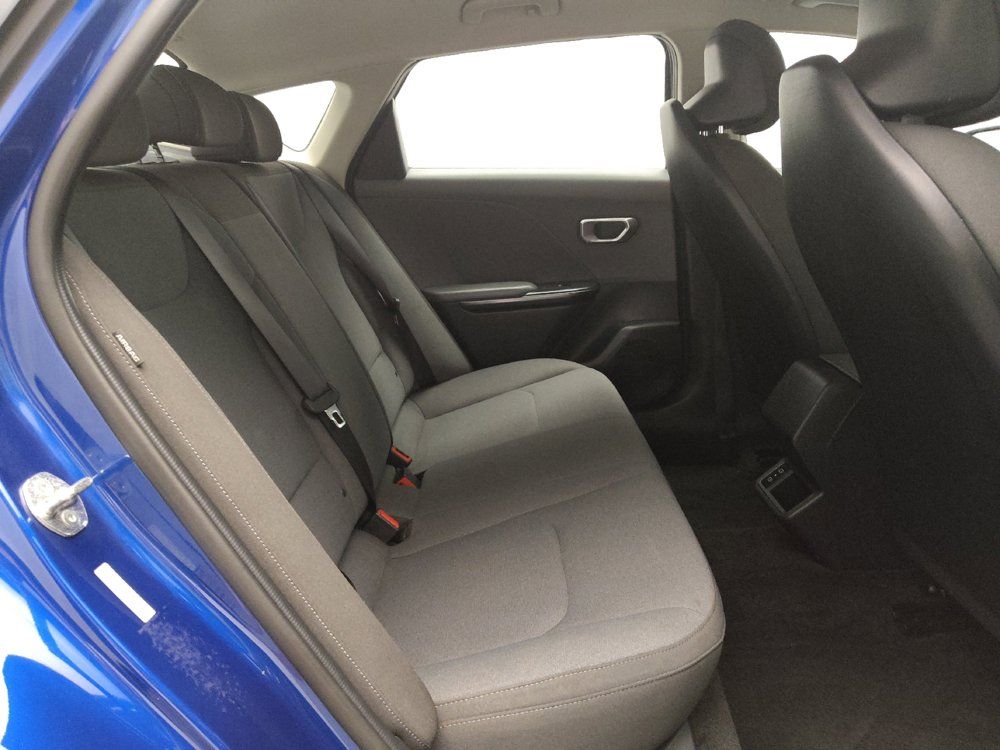 Used 2025 Kia K4 FWD image 19