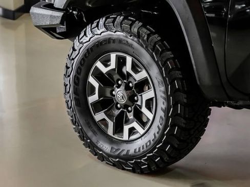 Used 2022 Toyota Tacoma TRD Off-Road image 44