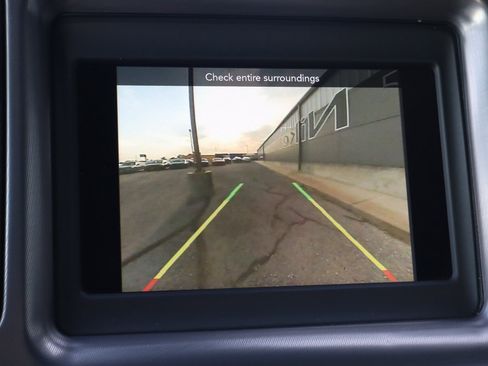 Used 2023 Dodge Challenger SXT image 12