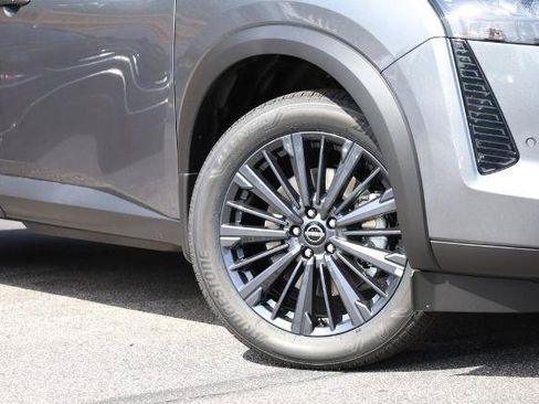 New 2026 Nissan Pathfinder SL AWD/4WD image 3