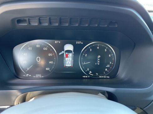 Used 2019 Volvo XC90 T6 Momentum w/ Advanced Package image 6