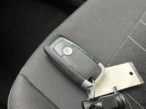 Used 2021 Ford EcoSport SE w/ SE Convenience Package FWD image 31