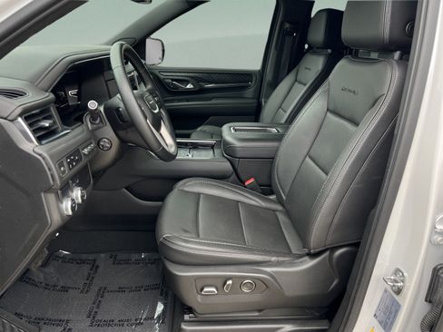 Used 2023 GMC Yukon Denali RWD image 21