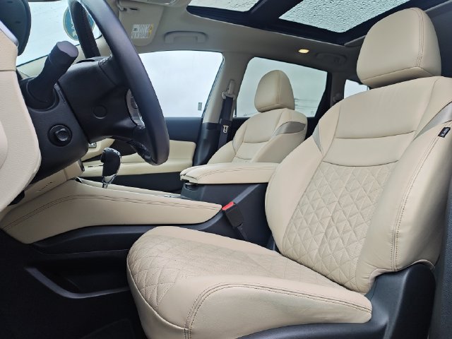Certified 2024 Nissan Murano Platinum w/ Cargo Package AWD/4WD image 13
