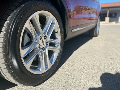 Used 2017 Ford Explorer Limited image 13